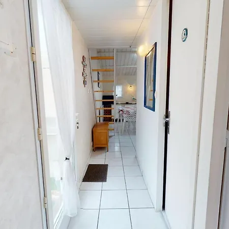 Charmante Ferme Marine Avec Piscine Commune *