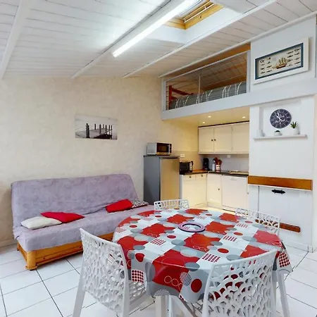 בית נופש Charmante Ferme Marine Avec Piscine Commune *