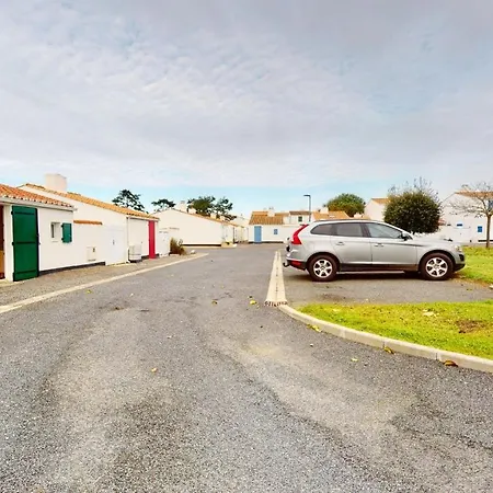 בית נופש Charmante Ferme Marine Avec Piscine Commune *